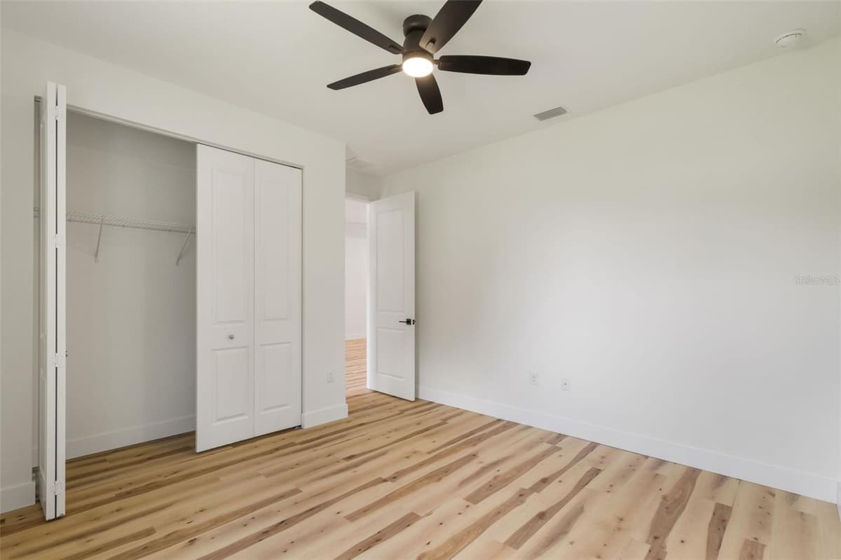 8580 PRICE BOULEVARD — photo 38 of 54