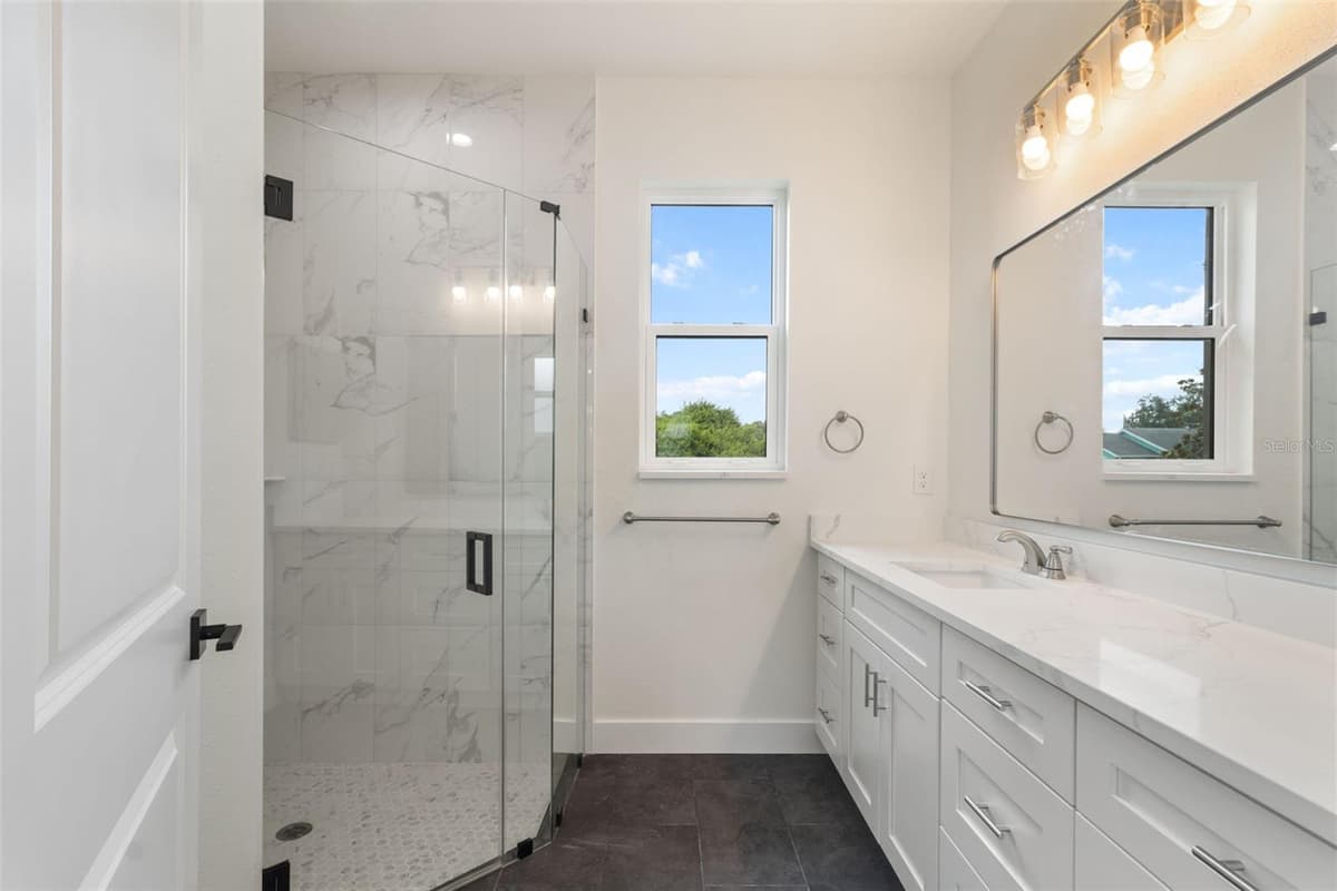 8580 PRICE BOULEVARD — photo 30 of 54