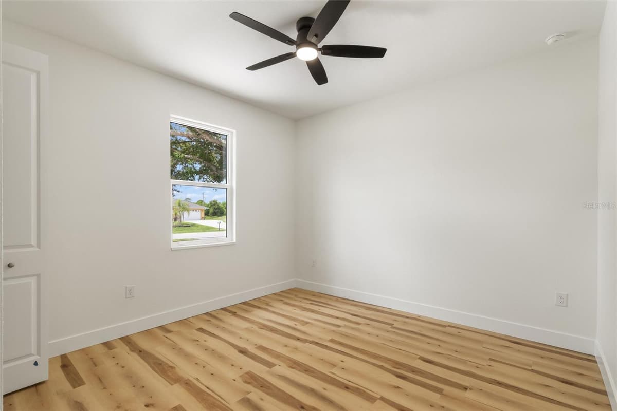 8580 PRICE BOULEVARD — photo 34 of 54