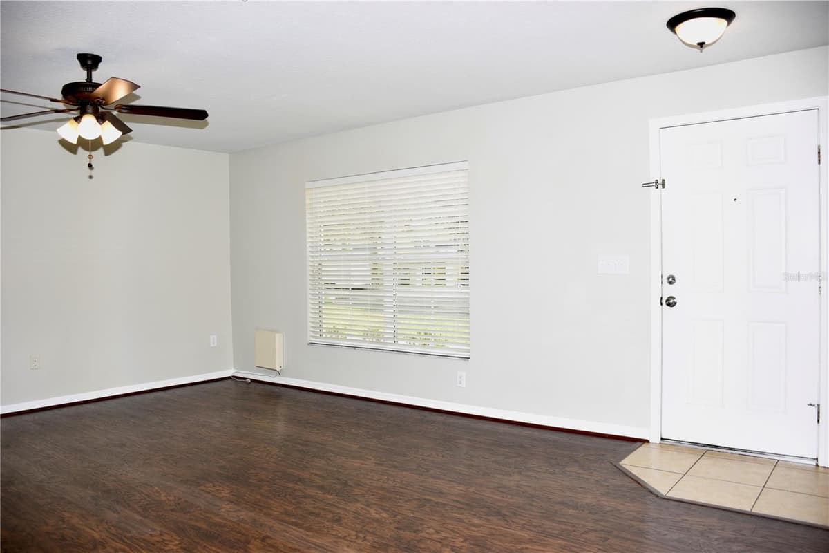 5405 LIMESTONE LANE — photo 5 of 37