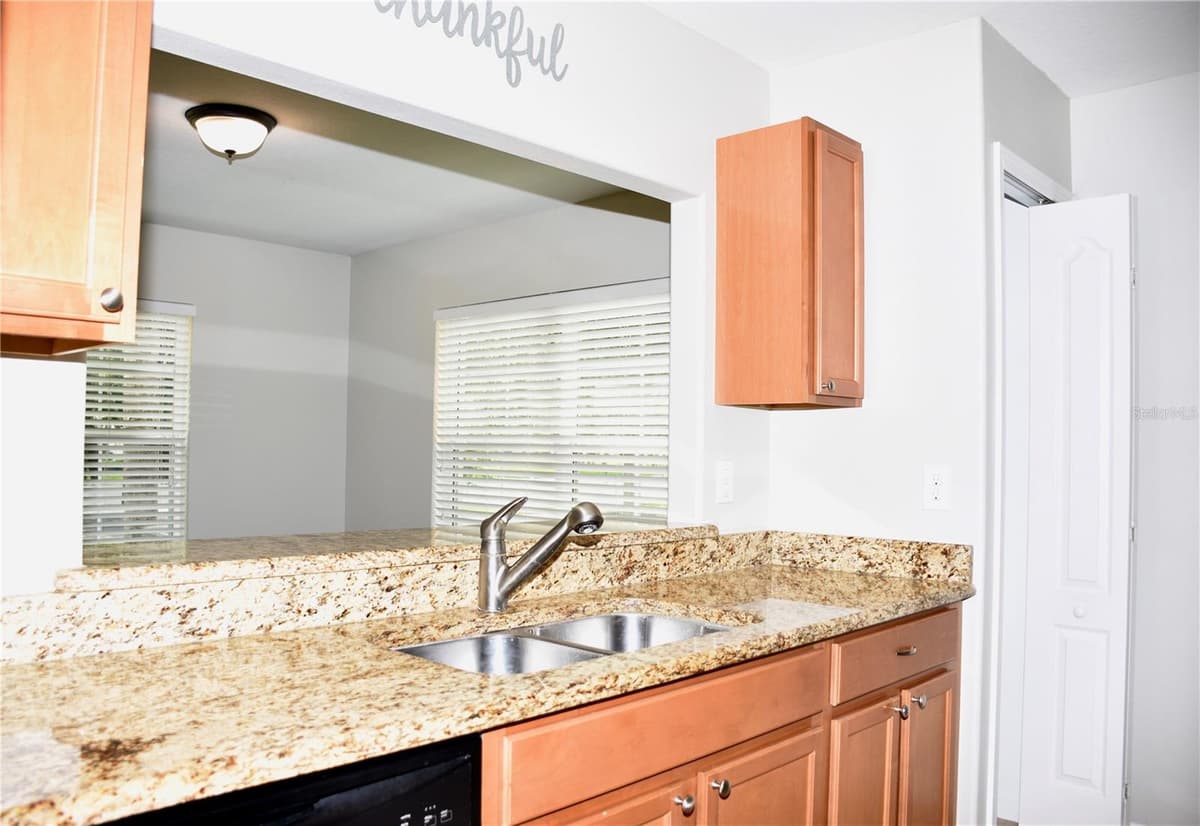 5405 LIMESTONE LANE — photo 11 of 37