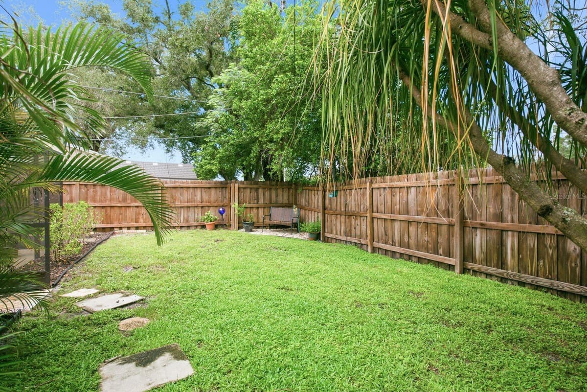 2168 VICTORIA DRIVE — photo 33 of 37