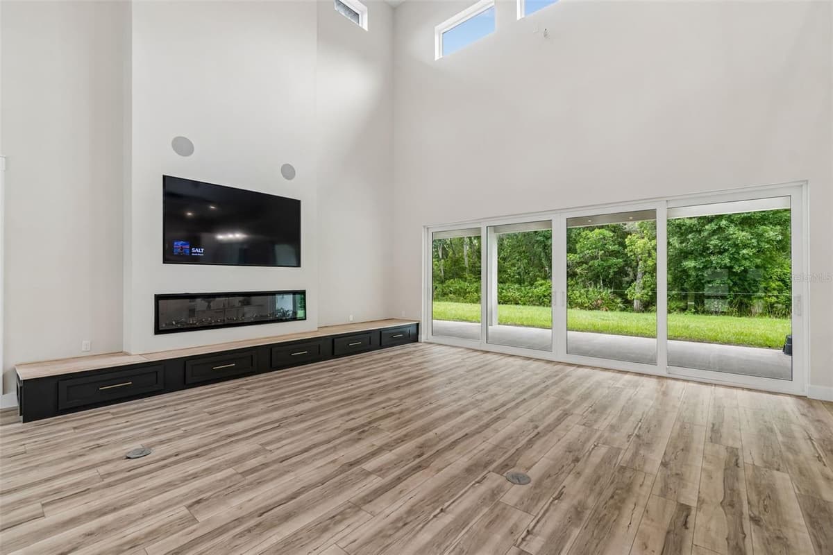 12000 GOLDEN VALLEY DRIVE — photo 8 of 49