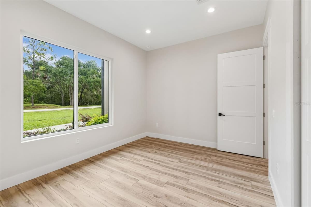 12000 GOLDEN VALLEY DRIVE — photo 31 of 49