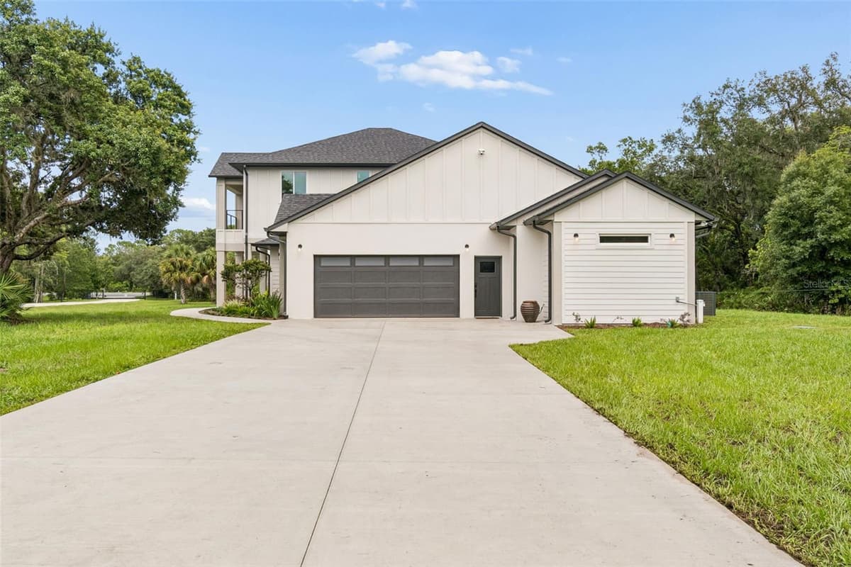 12000 GOLDEN VALLEY DRIVE — photo 46 of 49