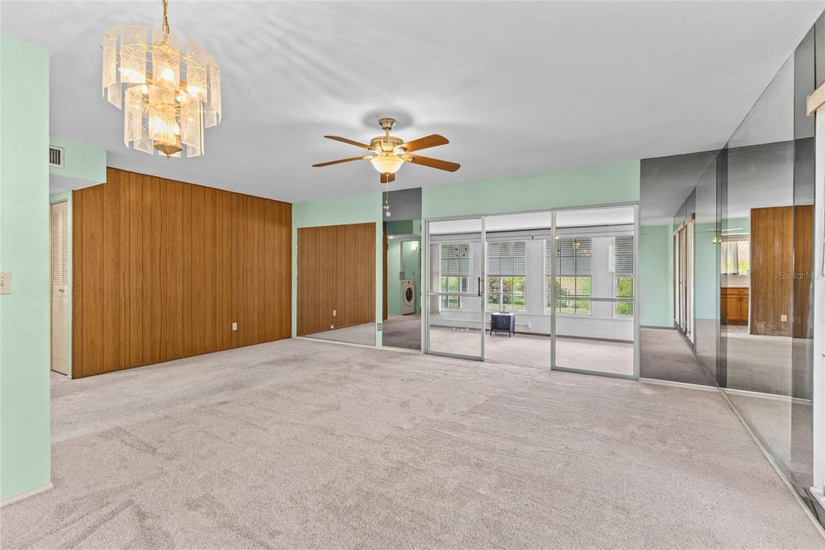 5702 ESPANOLA AVENUE — photo 11 of 39