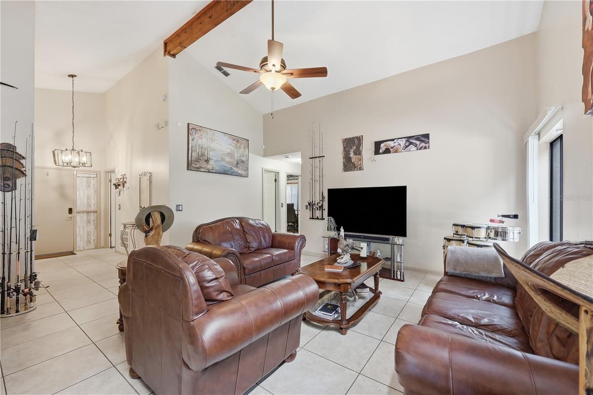 5583 LONG LAKE DRIVE — photo 6 of 22