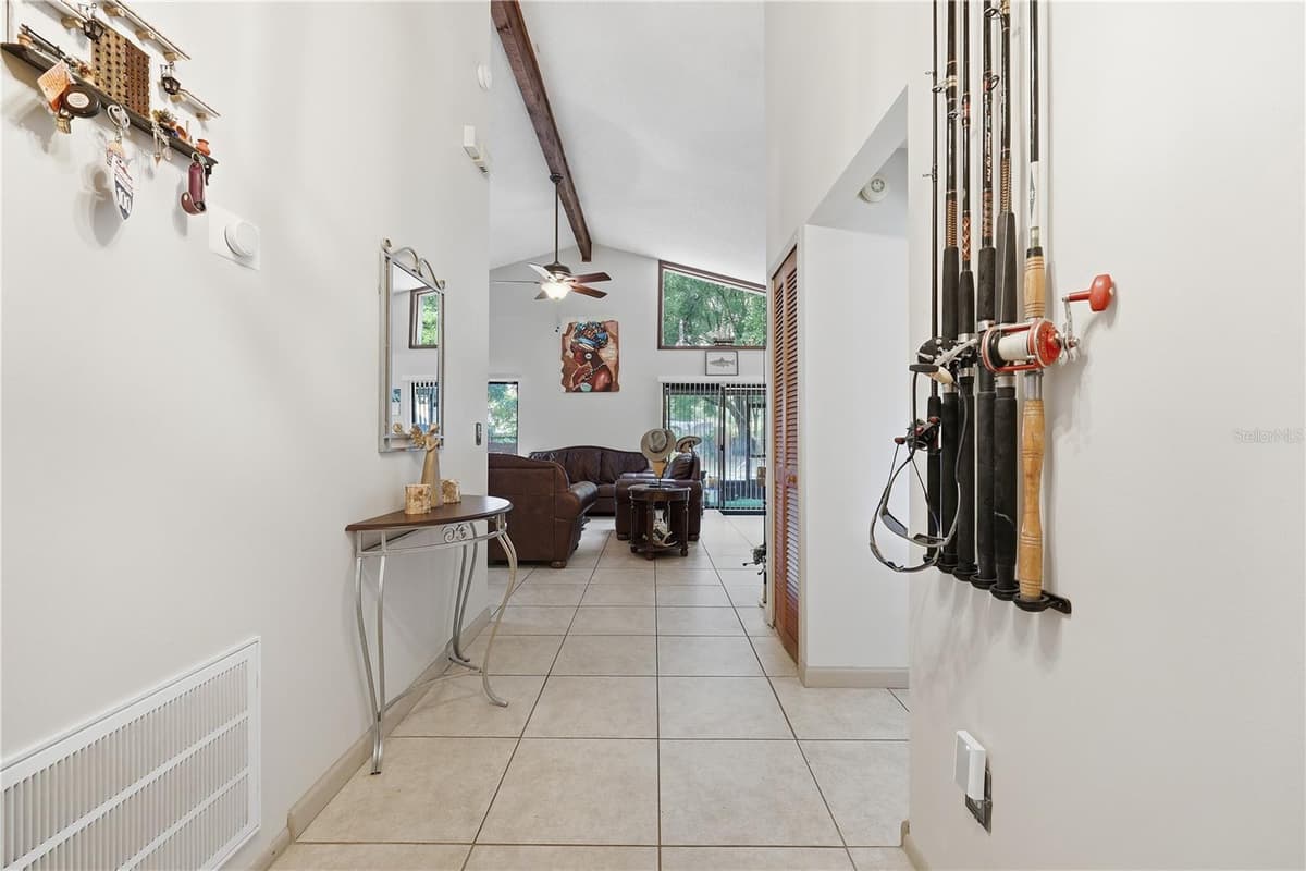 5583 LONG LAKE DRIVE — photo 5 of 22