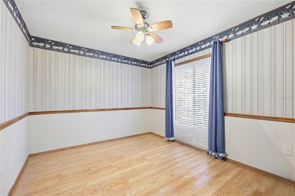 5583 LONG LAKE DRIVE — photo 14 of 22