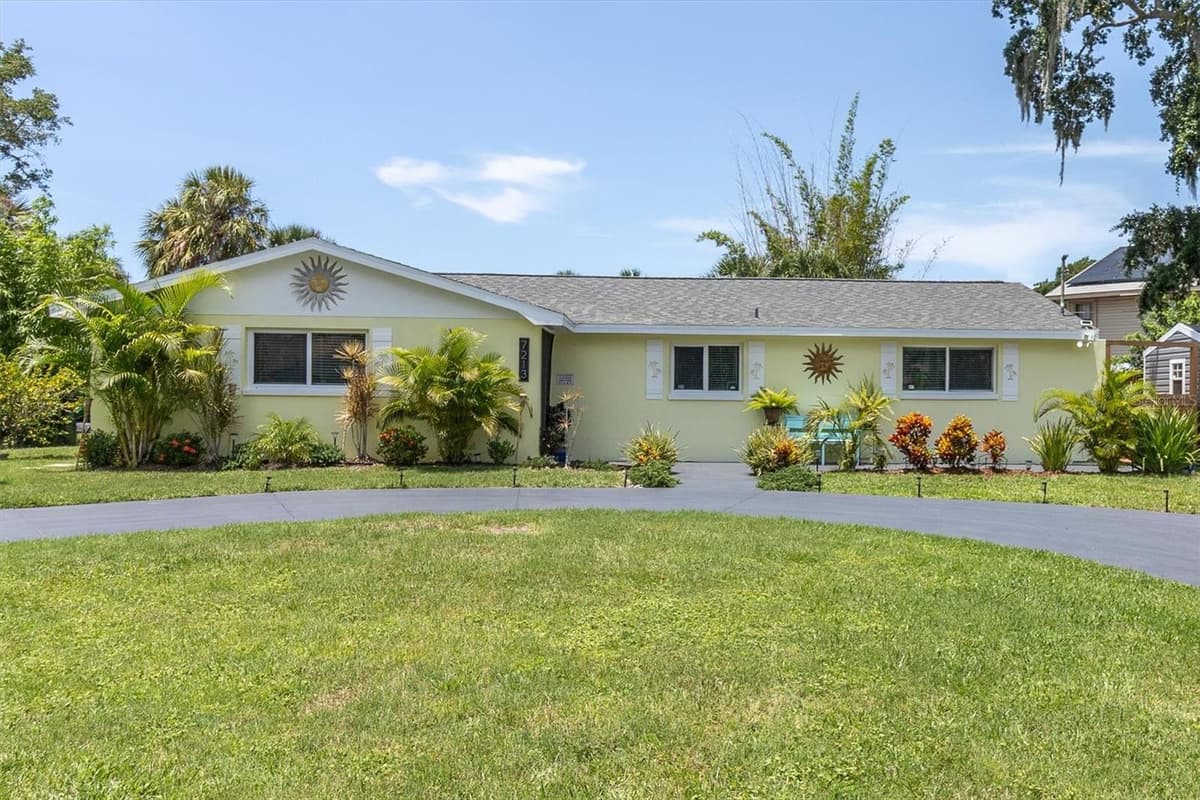 7213 PENINSULAR DRIVE — photo 1 of 46