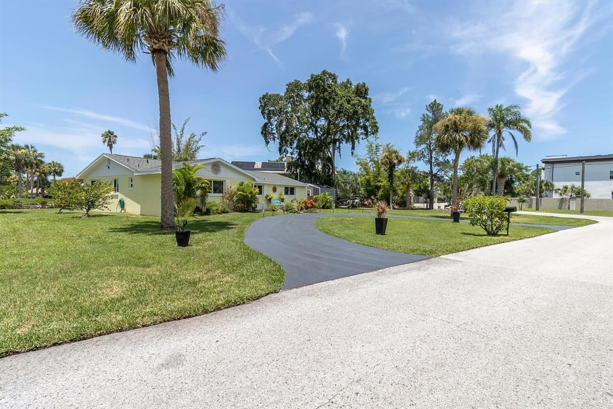 7213 PENINSULAR DRIVE — photo 8 of 46