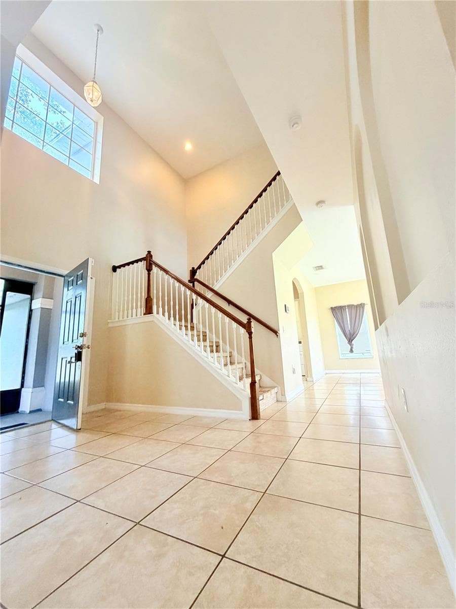 4208 LUGANO COURT — photo 4 of 34