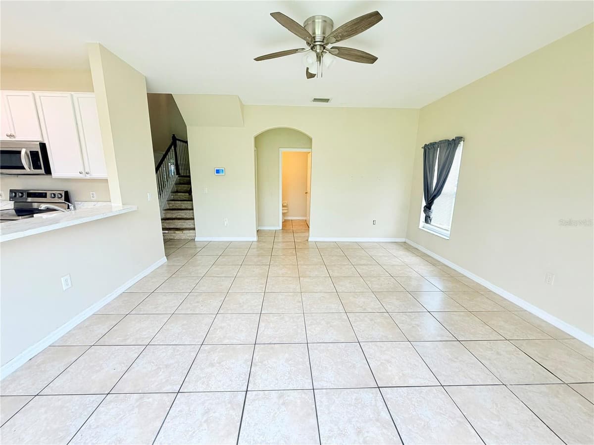 4208 LUGANO COURT — photo 10 of 34