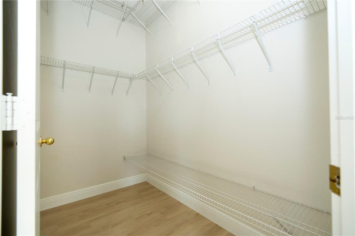 13827 HAWKEYE DRIVE — photo 49 of 64