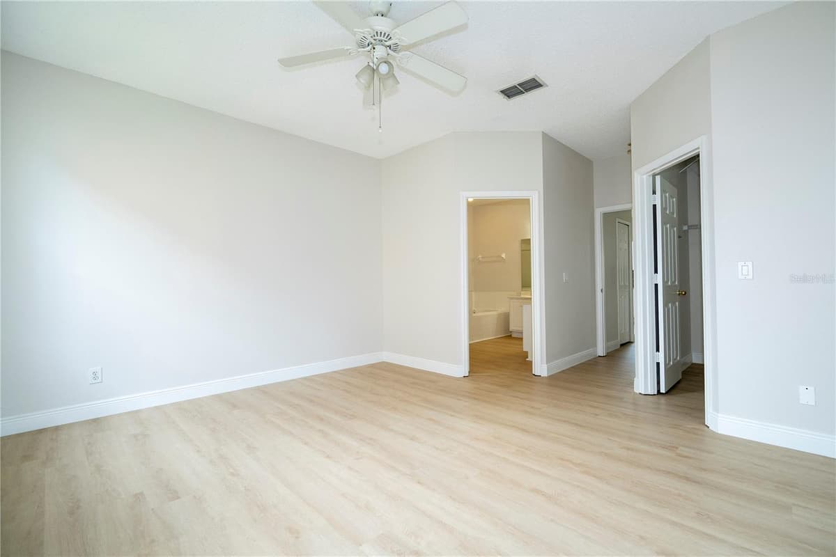13827 HAWKEYE DRIVE — photo 48 of 64