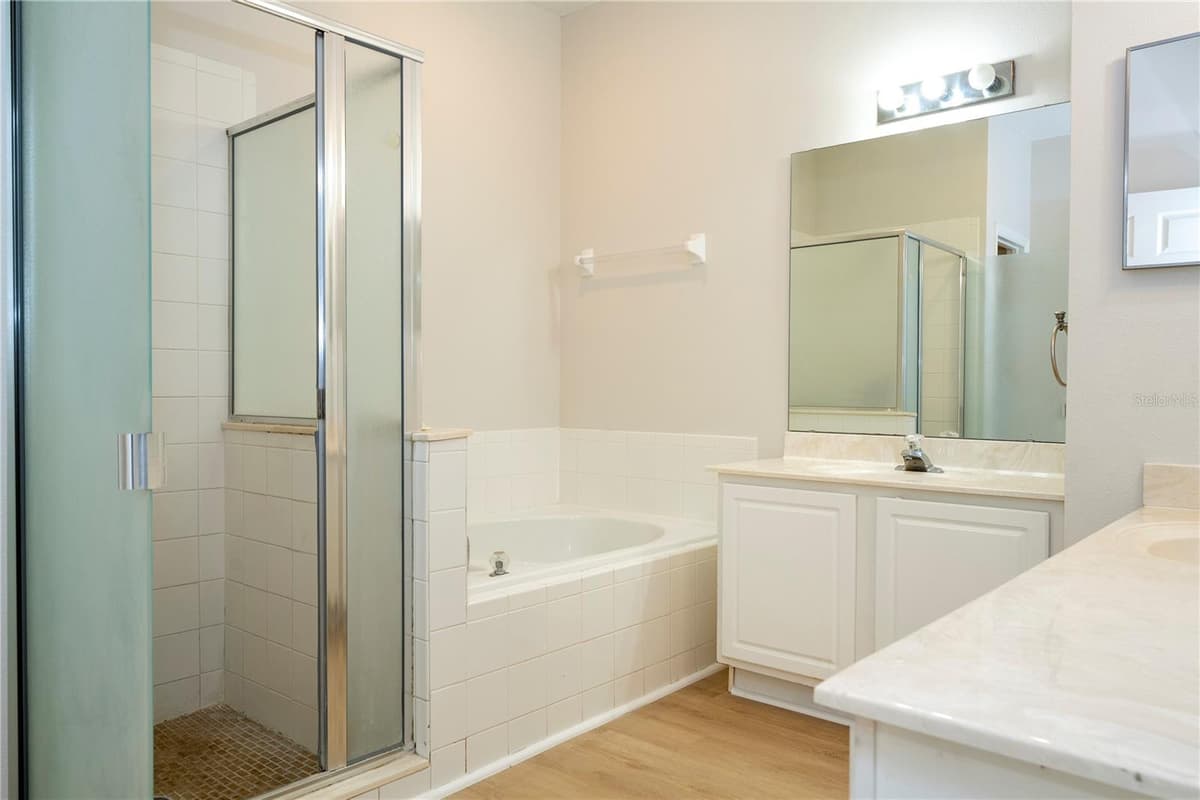 13827 HAWKEYE DRIVE — photo 52 of 64