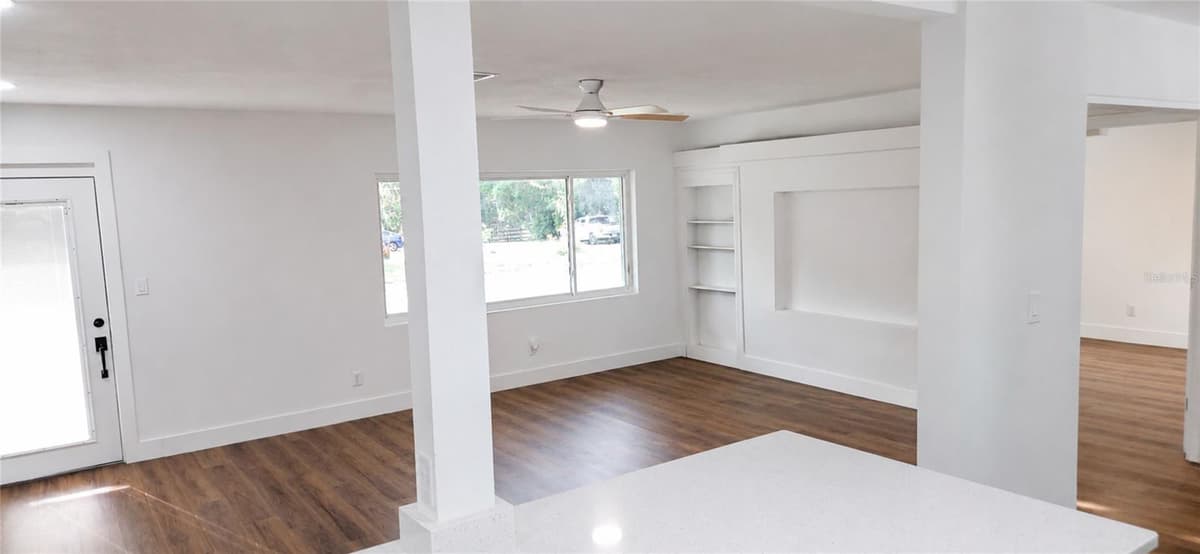 180 KENTUCKY AVENUE — photo 4 of 23