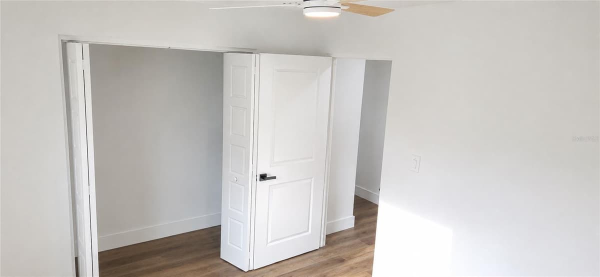 180 KENTUCKY AVENUE — photo 17 of 23