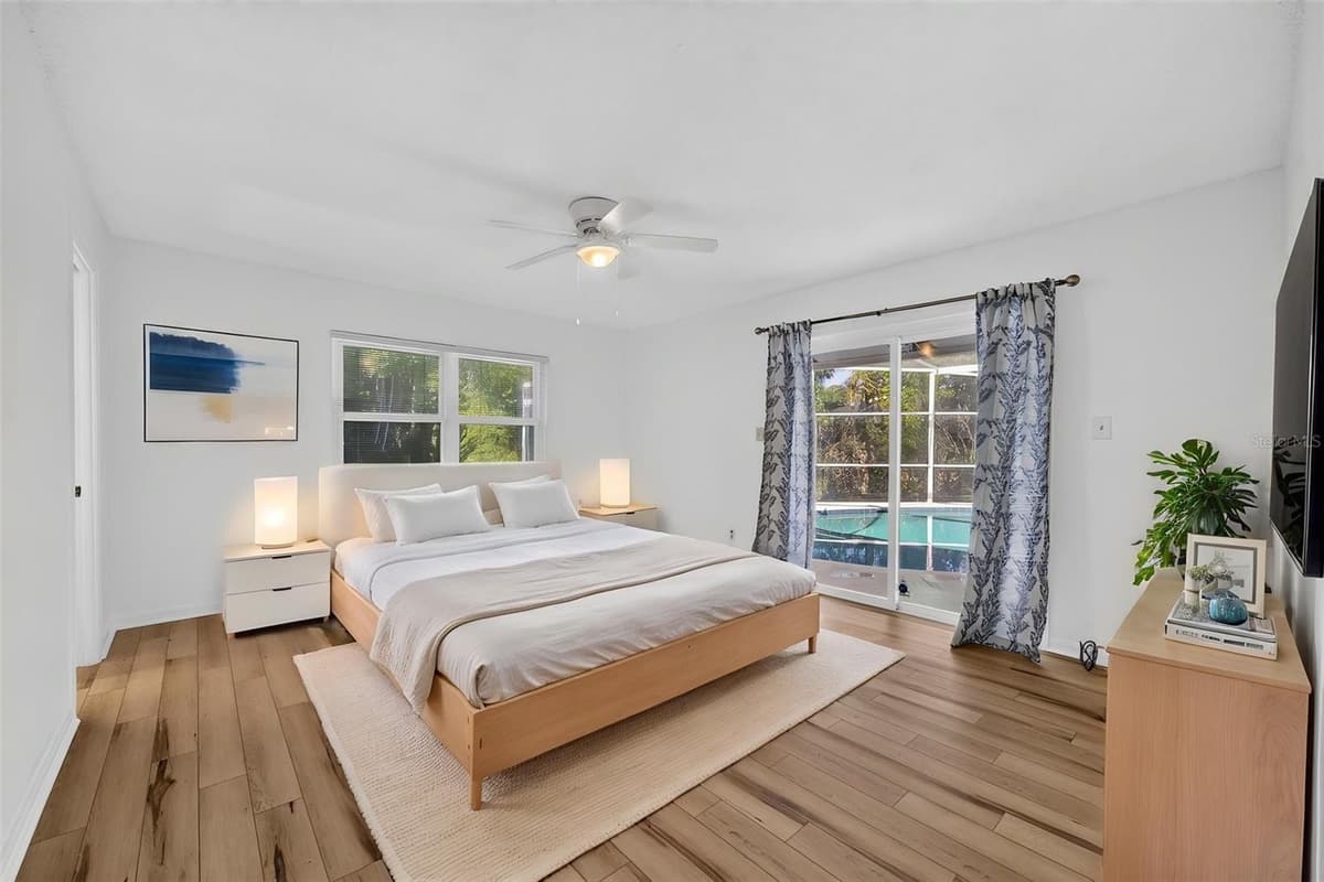 2051 DYAN WAY — photo 16 of 41