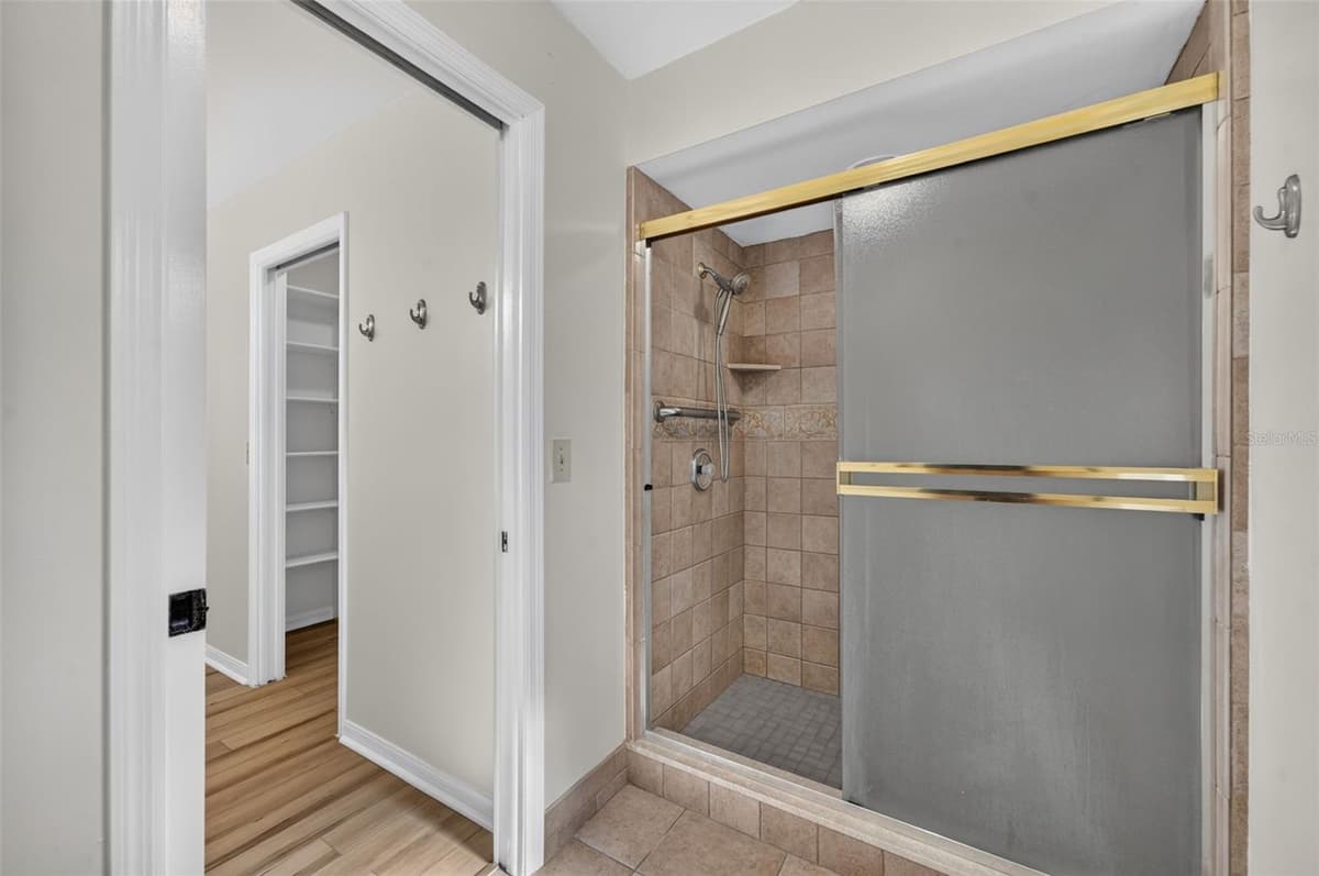 2051 DYAN WAY — photo 20 of 41