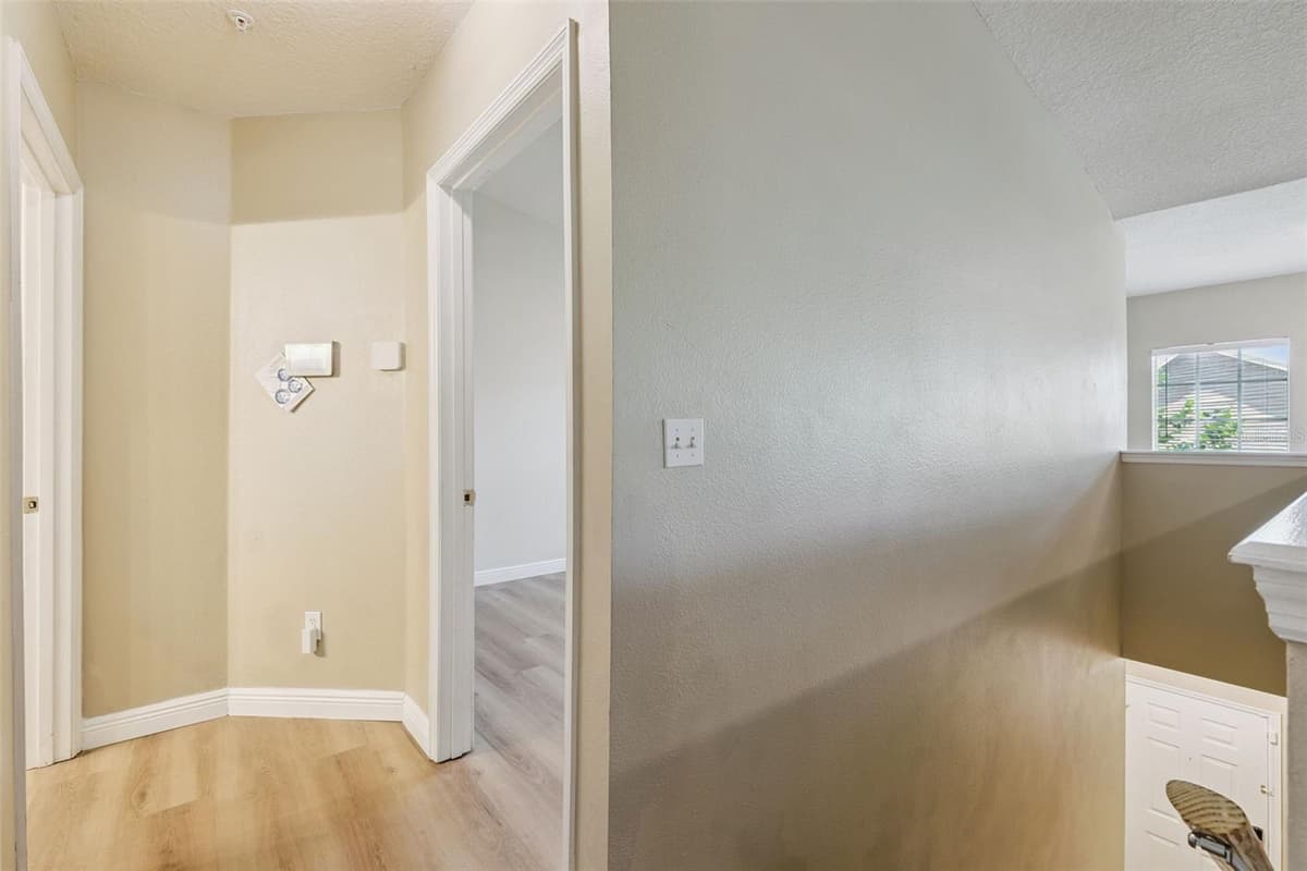4316 KIRKMAN ROAD — photo 28 of 44