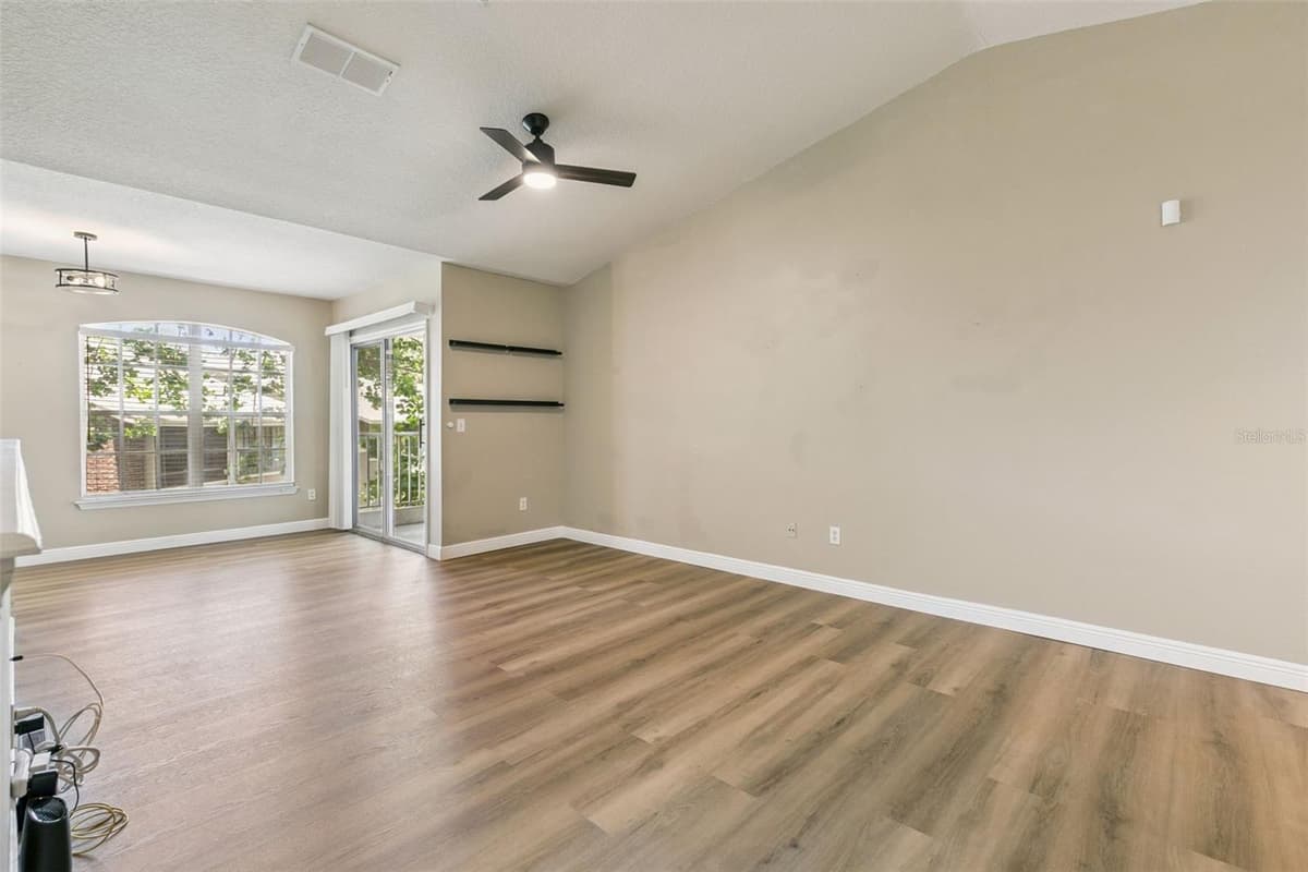 4316 KIRKMAN ROAD — photo 8 of 44