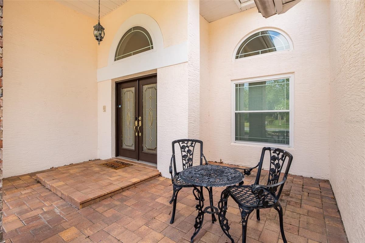 18822 MAJESTIC OAK COURT — photo 8 of 69