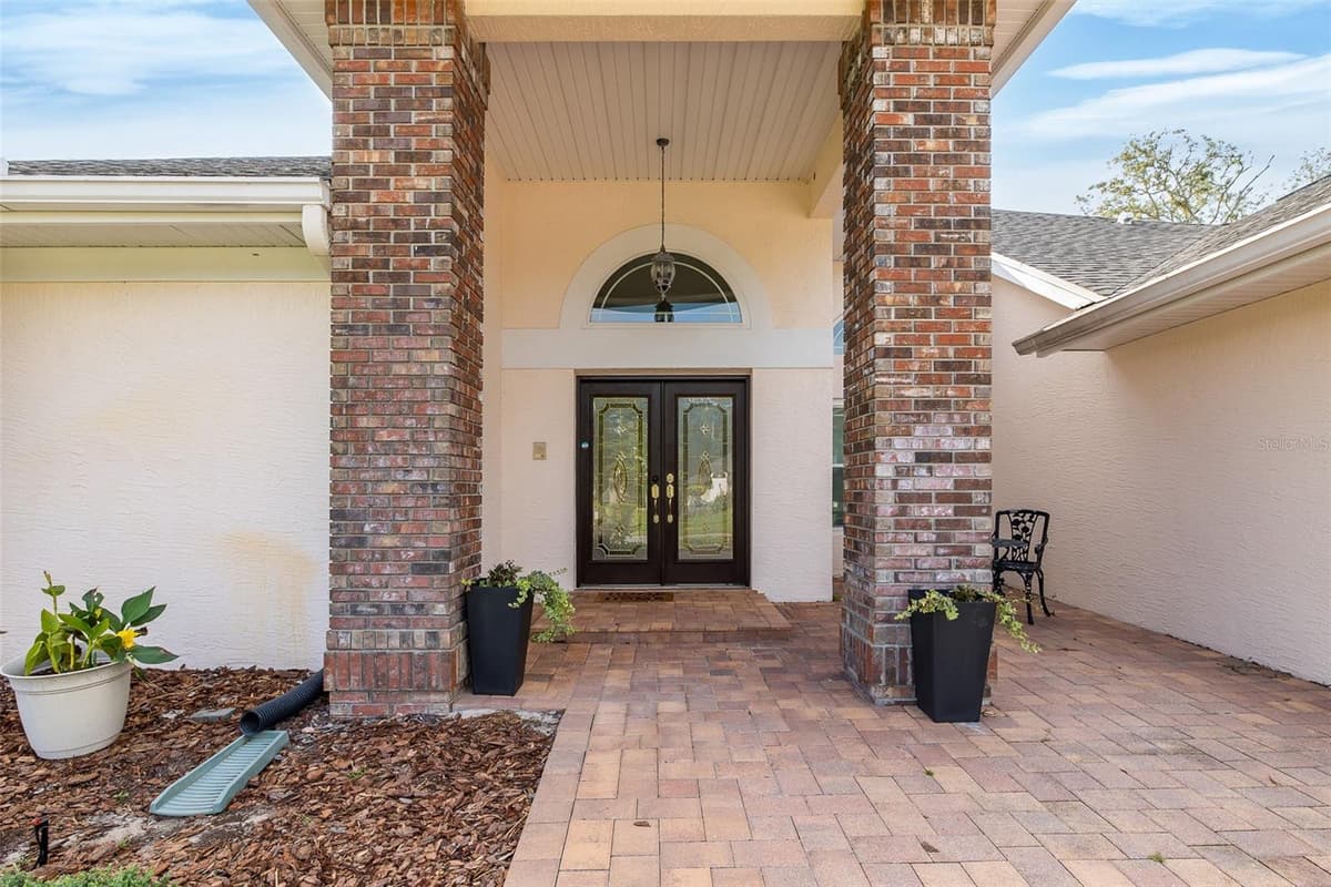 18822 MAJESTIC OAK COURT — photo 7 of 69