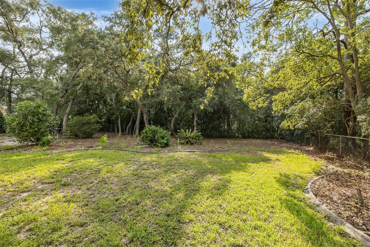 18822 MAJESTIC OAK COURT — photo 65 of 69