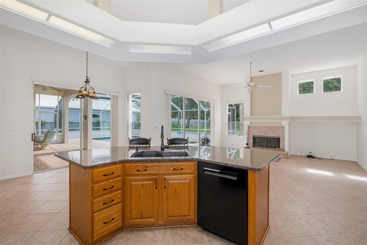 18822 MAJESTIC OAK COURT — photo 28 of 69