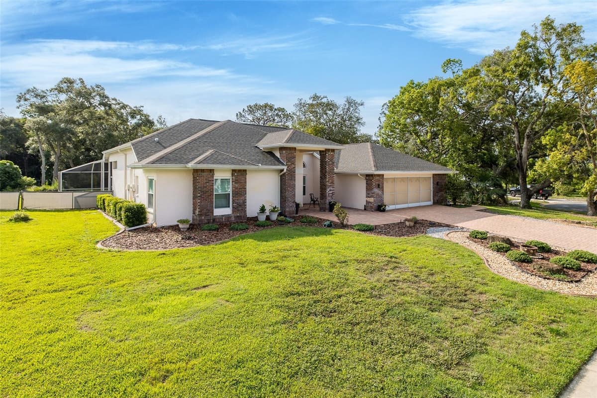 18822 MAJESTIC OAK COURT — photo 3 of 69