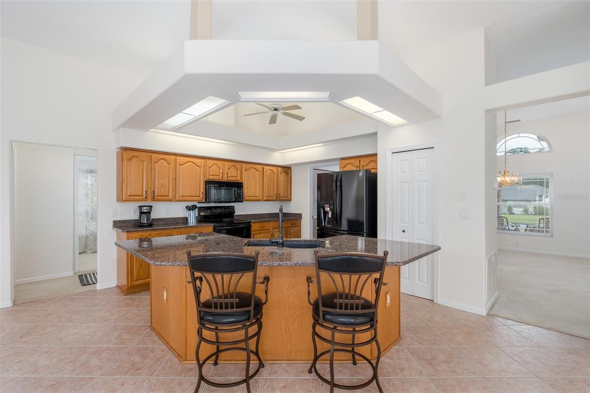 18822 MAJESTIC OAK COURT — photo 26 of 69