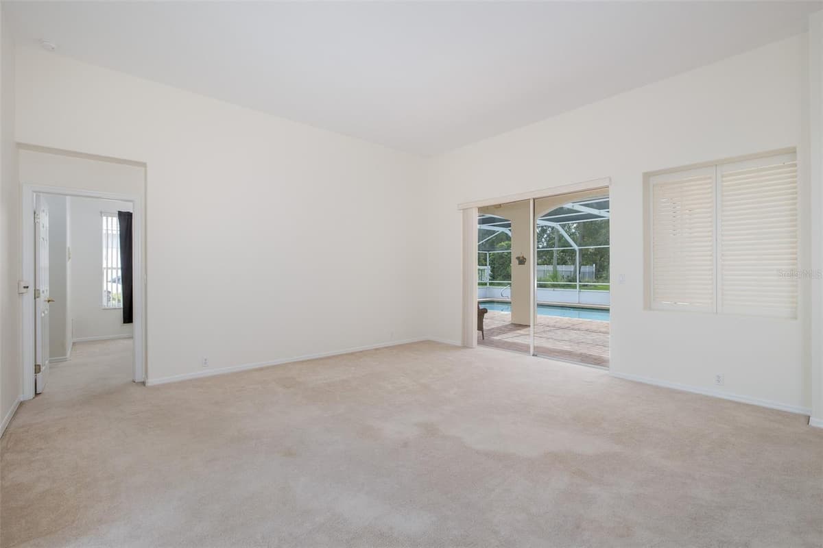 18822 MAJESTIC OAK COURT — photo 13 of 69