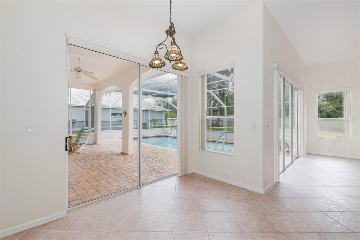 18822 MAJESTIC OAK COURT — photo 22 of 69