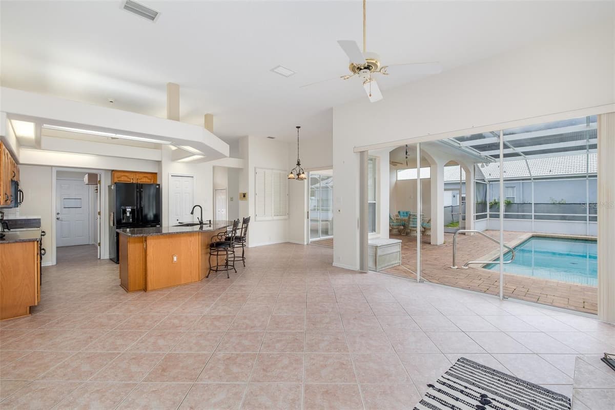 18822 MAJESTIC OAK COURT — photo 18 of 69
