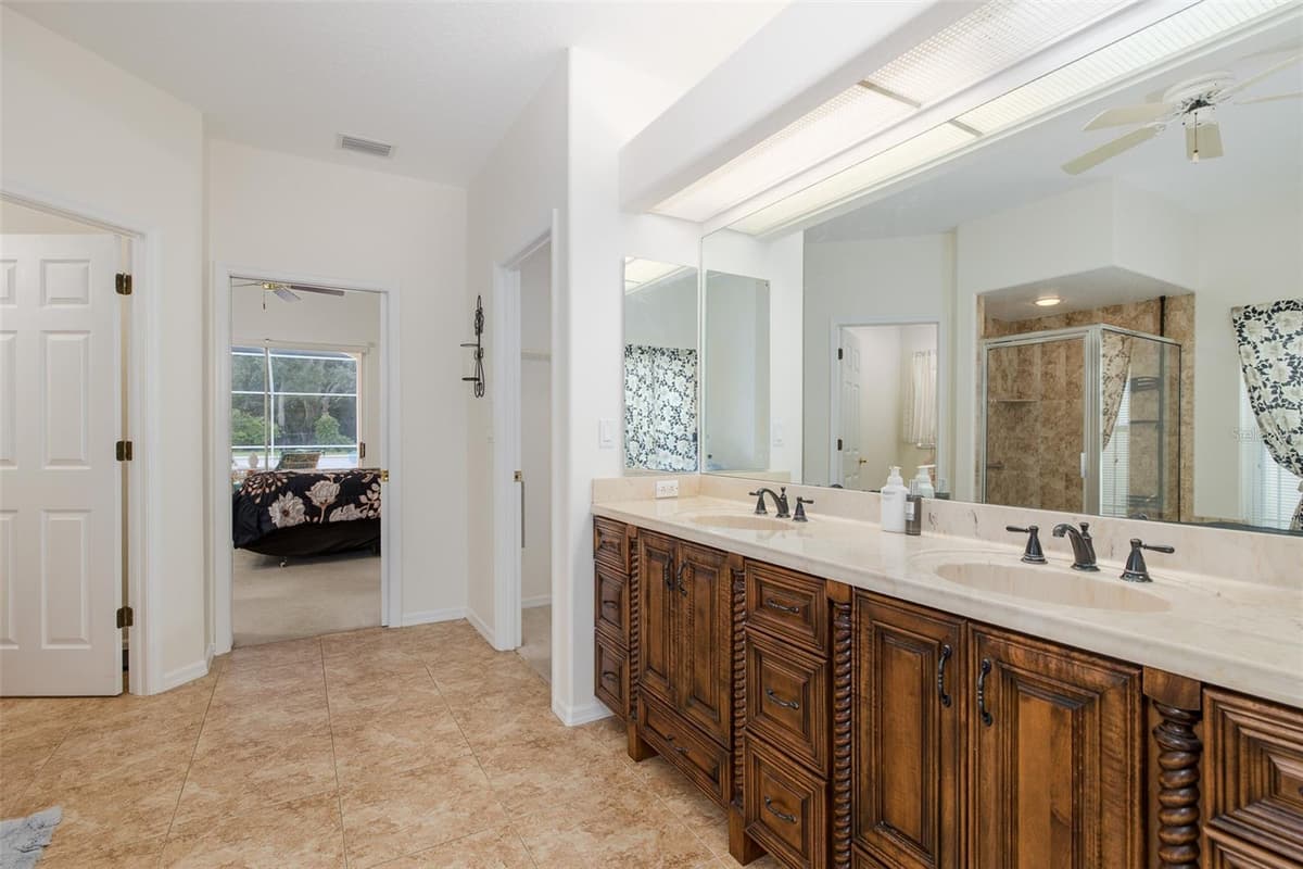 18822 MAJESTIC OAK COURT — photo 39 of 69