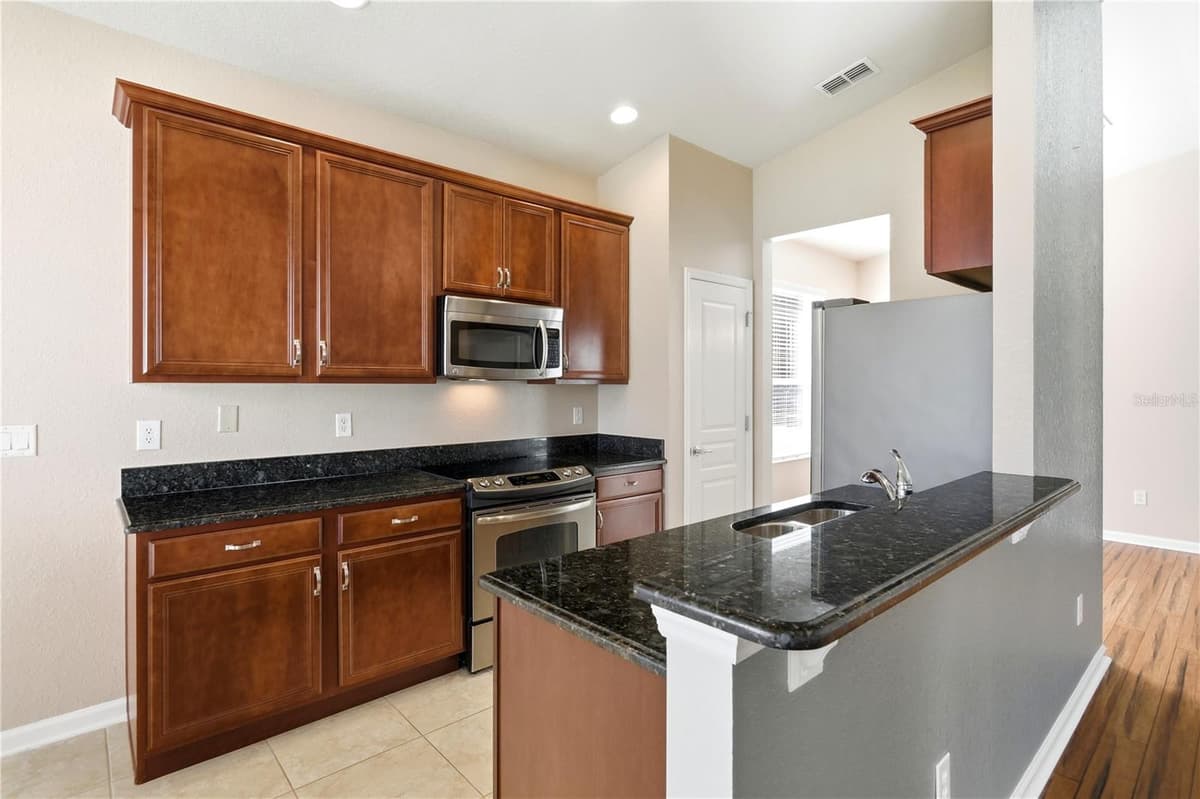 13231 ROXBORO ROAD — photo 11 of 42