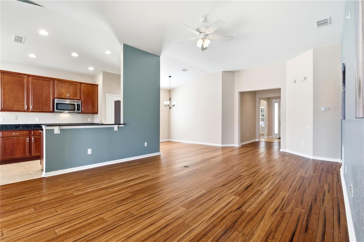 13231 ROXBORO ROAD — photo 8 of 42
