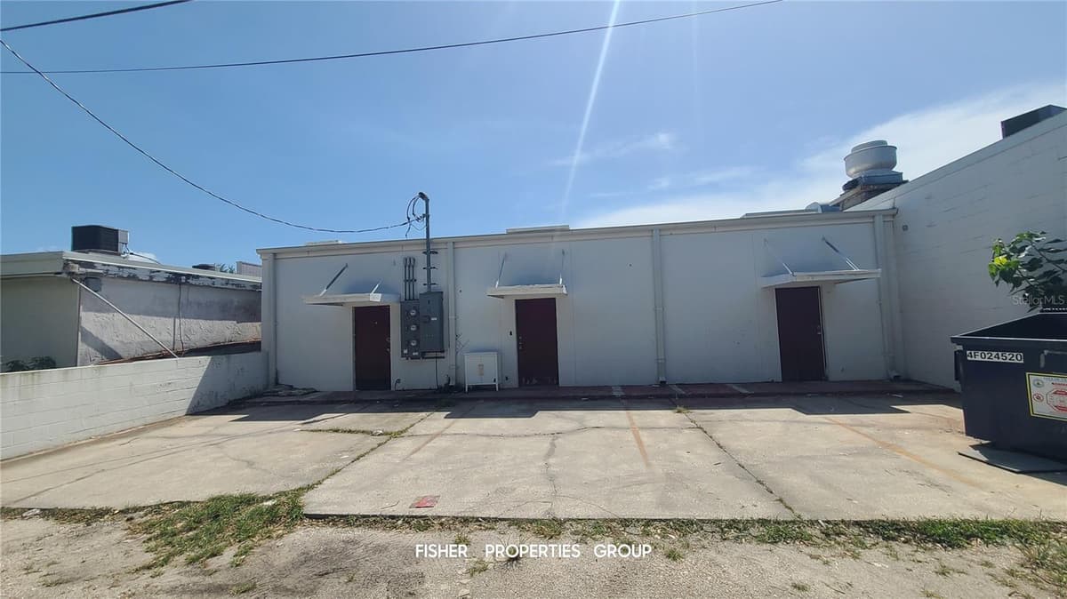 211-213 DAVIS BOULEVARD — photo 8 of 8