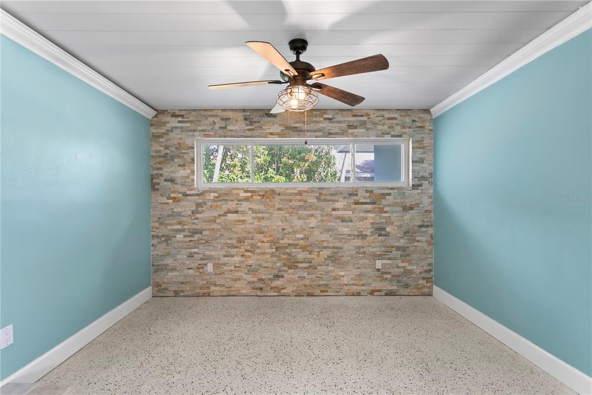 10038 YACHT CLUB DRIVE — photo 13 of 39