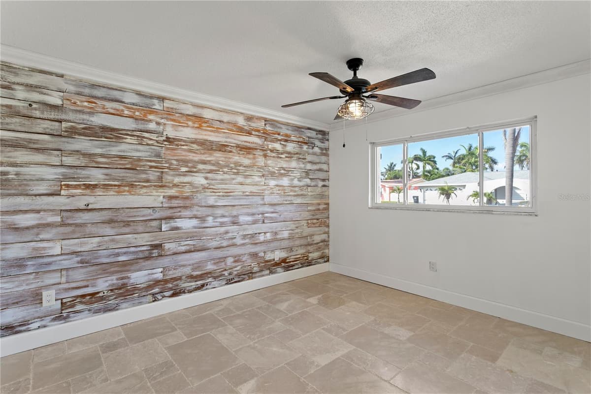 10038 YACHT CLUB DRIVE — photo 15 of 39