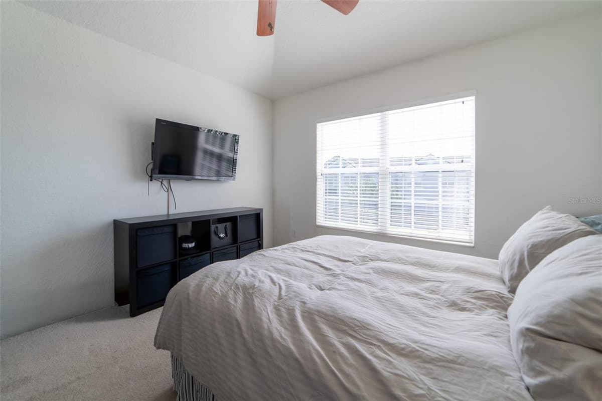974 ENCLAIR STREET — photo 16 of 49