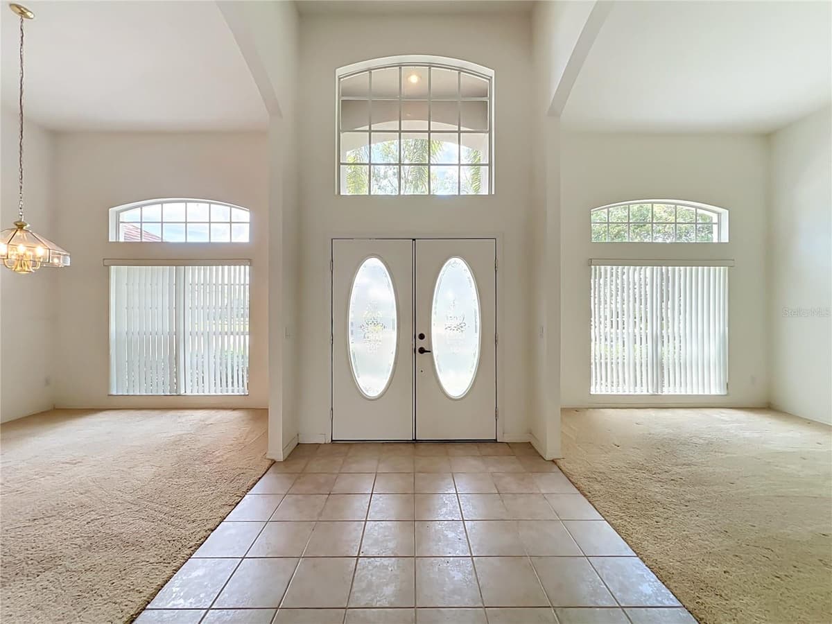 635 LONG LAKE DRIVE — photo 14 of 100