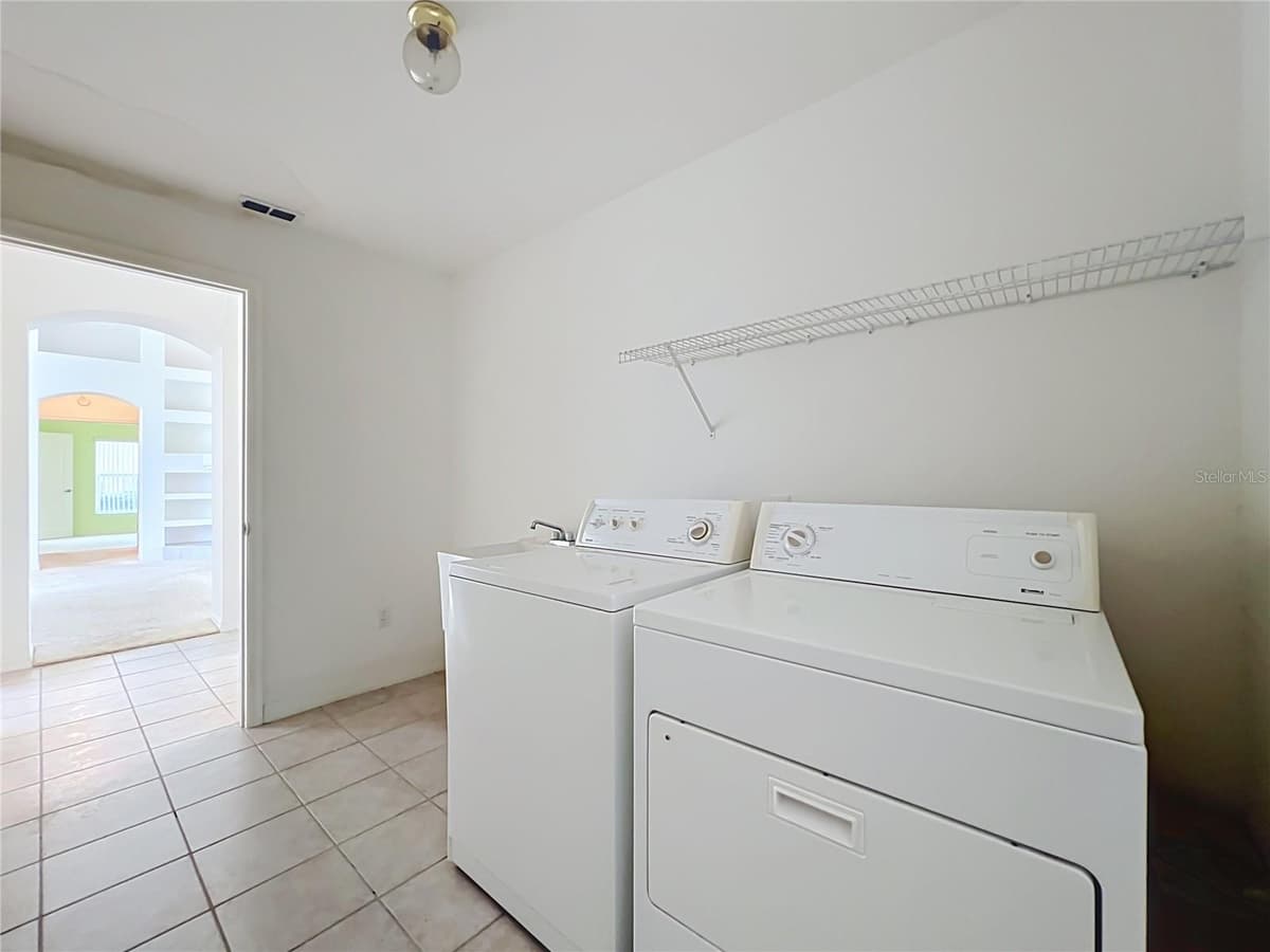 635 LONG LAKE DRIVE — photo 63 of 100