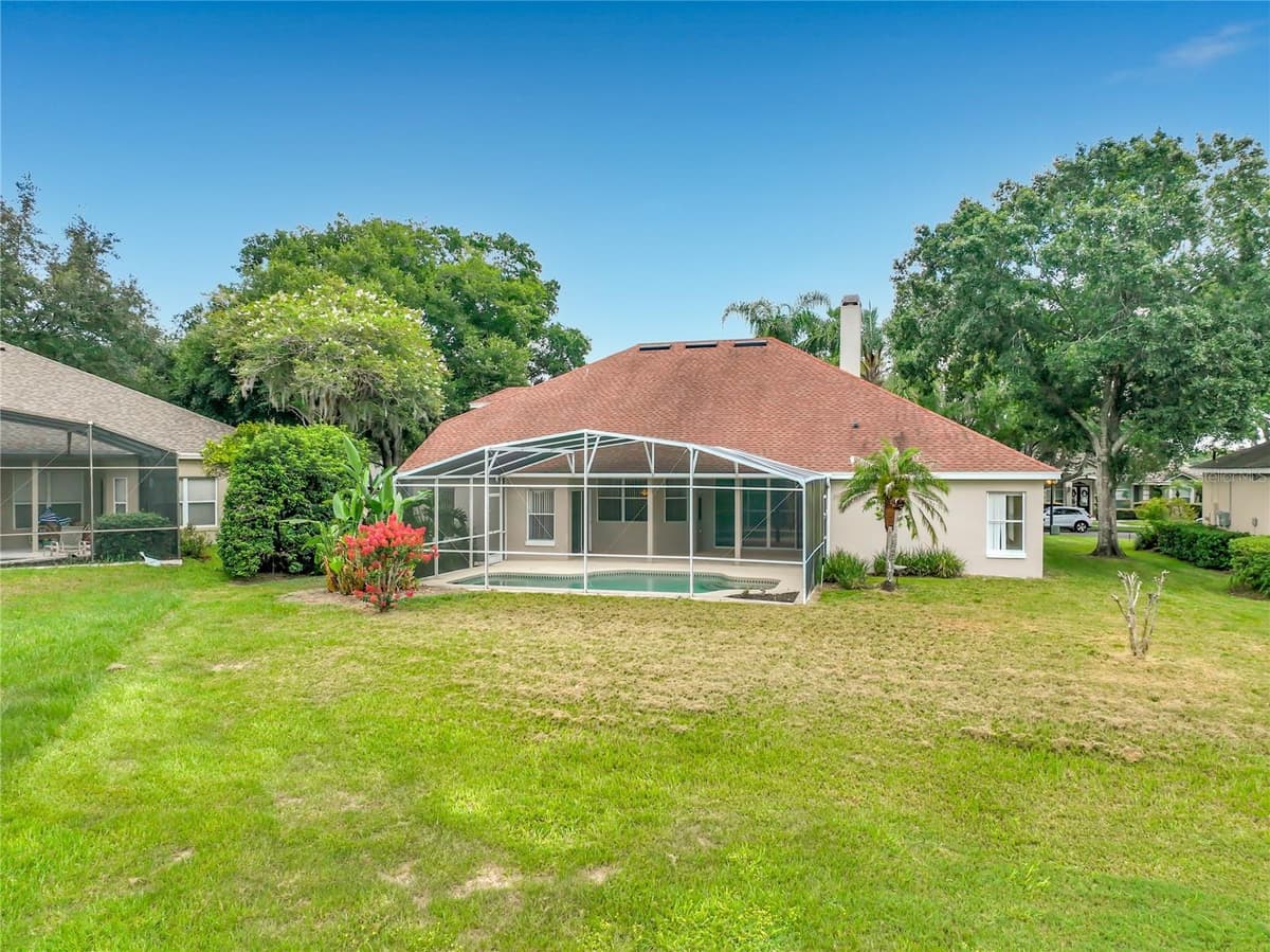 635 LONG LAKE DRIVE — photo 81 of 100