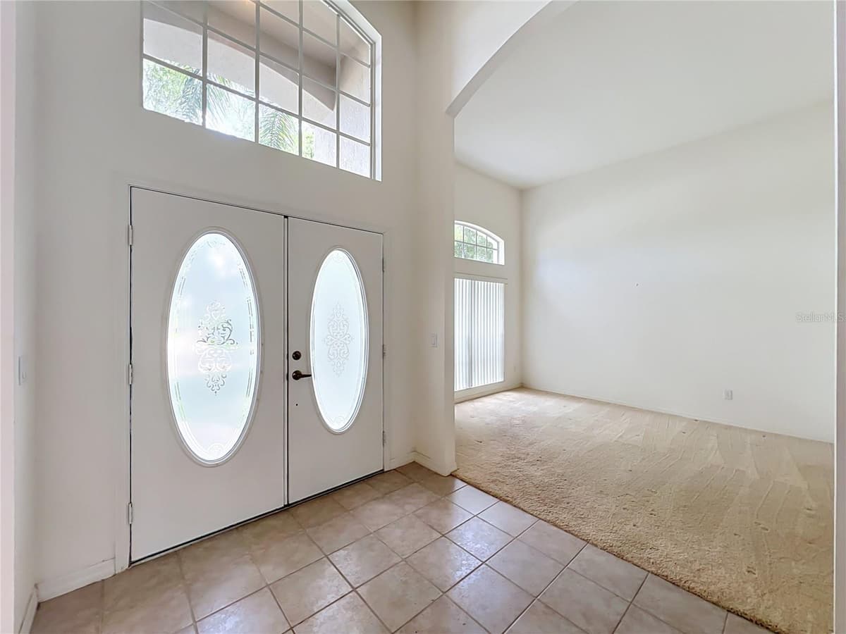 635 LONG LAKE DRIVE — photo 5 of 100