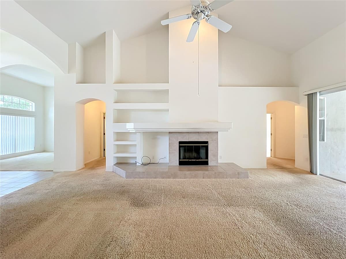 635 LONG LAKE DRIVE — photo 18 of 100