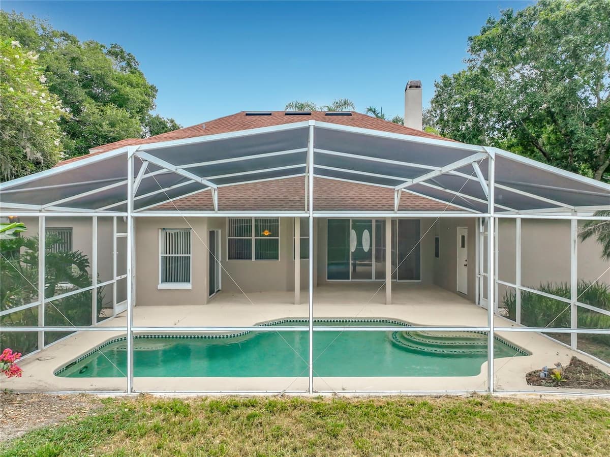 635 LONG LAKE DRIVE — photo 79 of 100