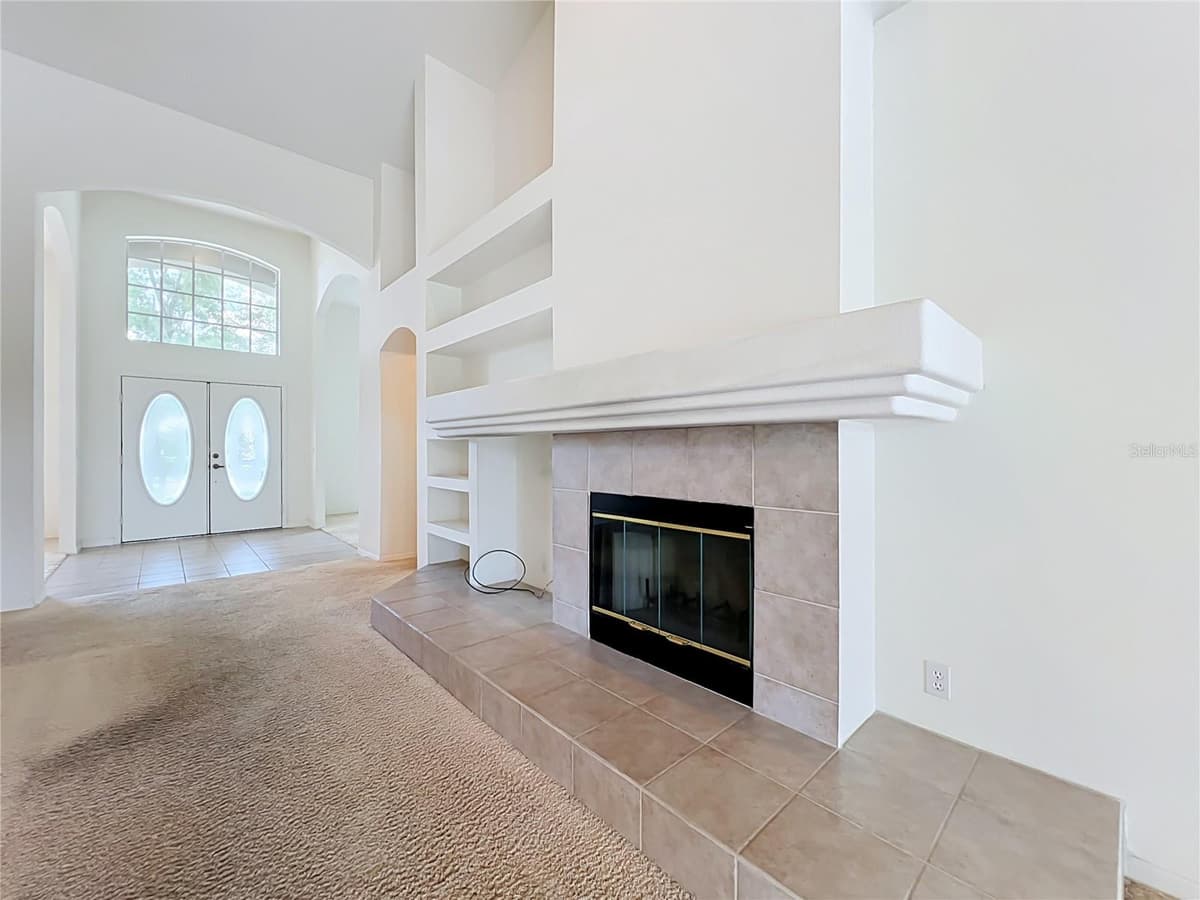 635 LONG LAKE DRIVE — photo 20 of 100
