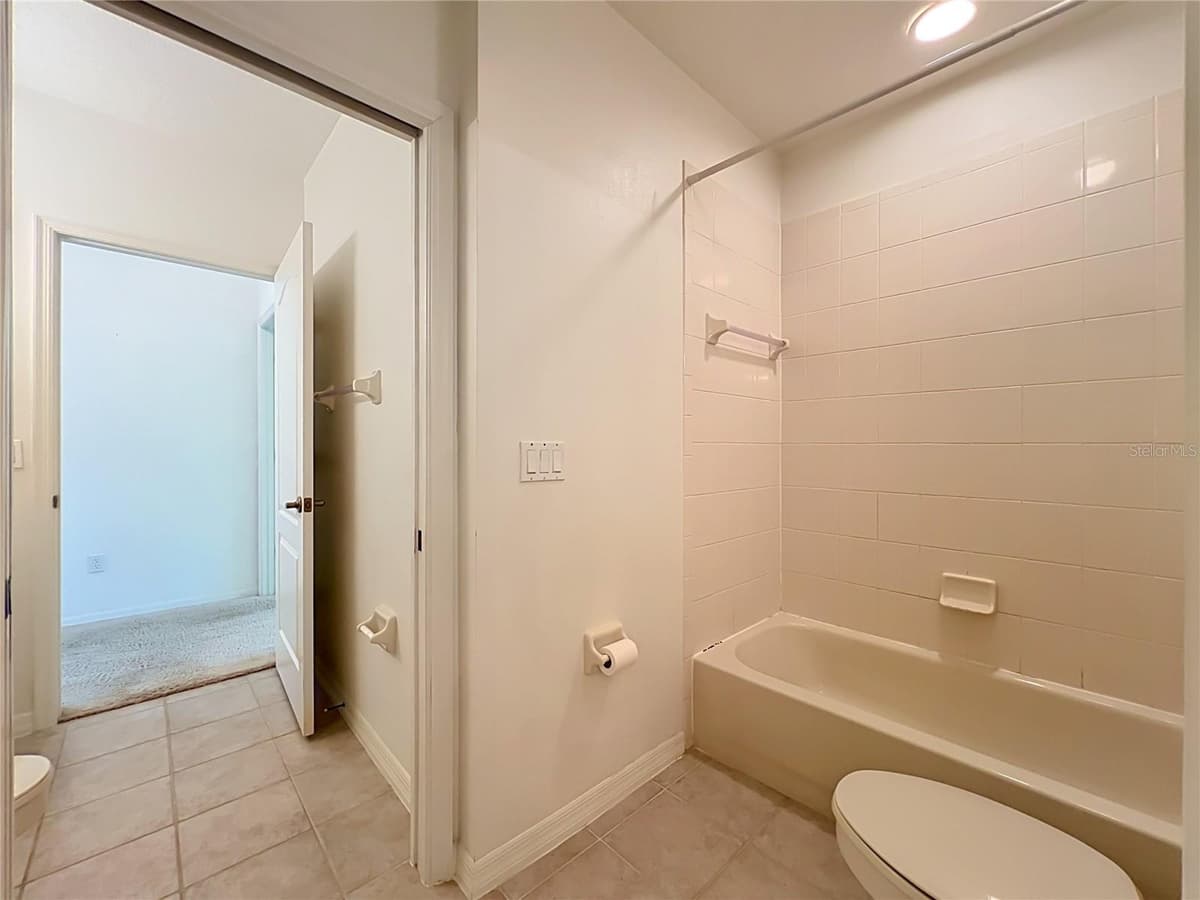 635 LONG LAKE DRIVE — photo 55 of 100